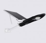 太陽能路燈設(shè)置成自動(dòng)晨